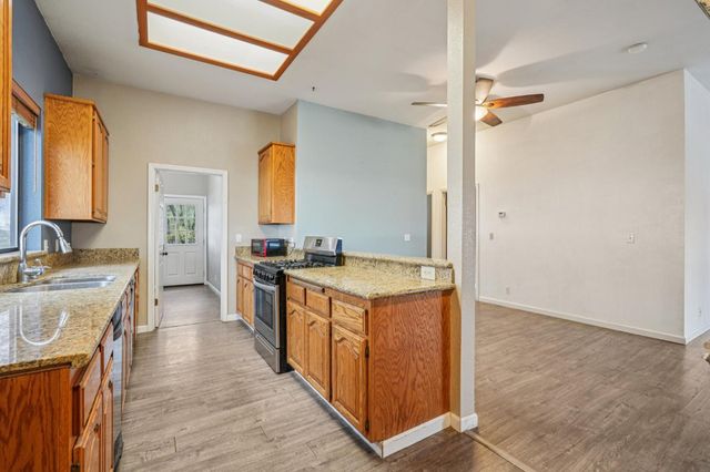 20750 Canyon View Dr, Jackson, CA 95642