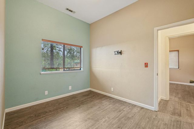 20750 Canyon View Dr, Jackson, CA 95642