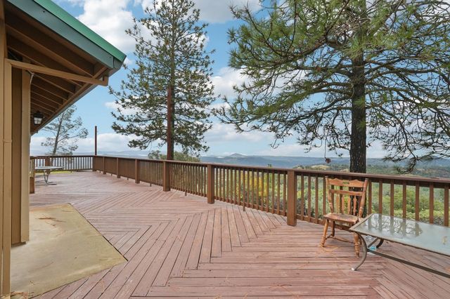 20750 Canyon View Dr, Jackson, CA 95642