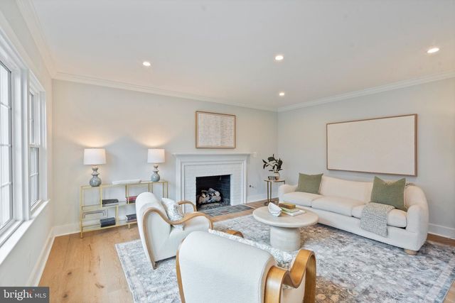 7204 REGENT DR, Alexandria, VA 22307