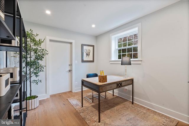 7204 REGENT DR, Alexandria, VA 22307