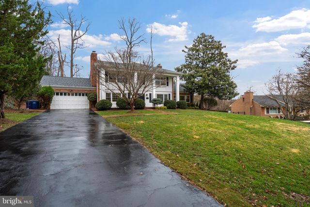 7204 REGENT DR, Alexandria, VA 22307