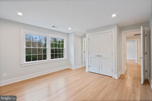 7204 REGENT DR, Alexandria, VA 22307