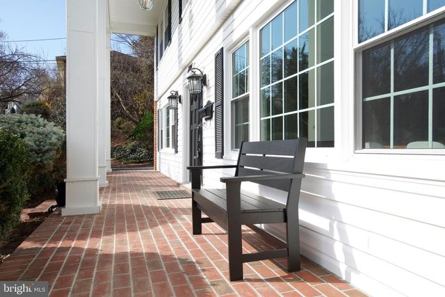 7204 REGENT DR, Alexandria, VA 22307