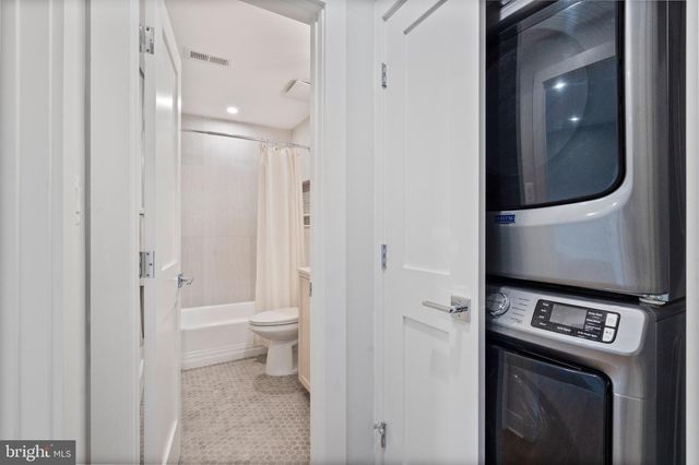 7204 REGENT DR, Alexandria, VA 22307