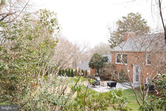 7204 REGENT DR, Alexandria, VA 22307