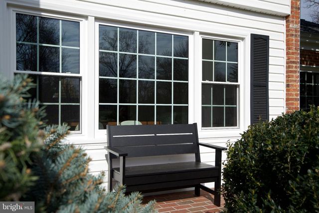 7204 REGENT DR, Alexandria, VA 22307