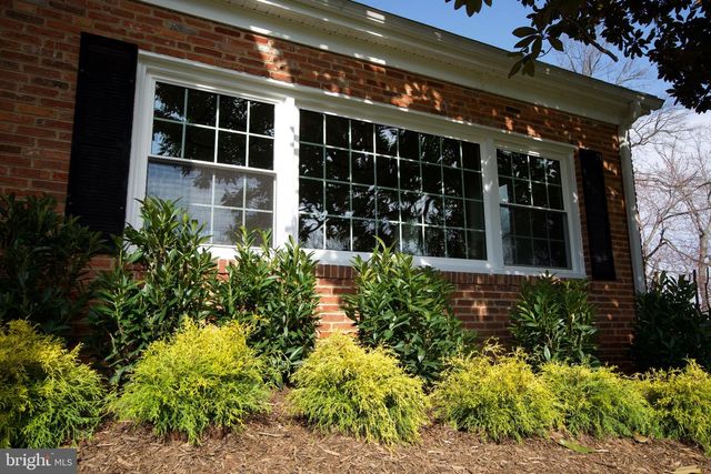 7204 REGENT DR, Alexandria, VA 22307