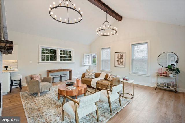 7204 REGENT DR, Alexandria, VA 22307