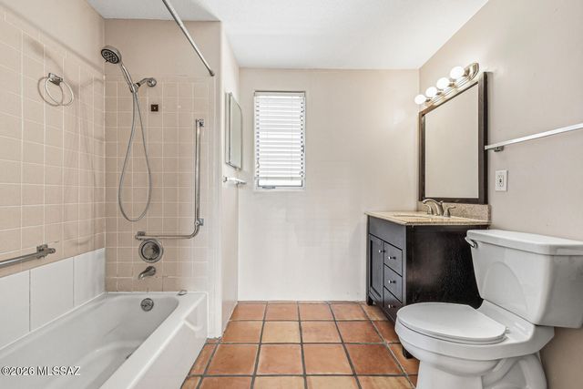 515 S La Canada Dr Unit C, Green Valley, AZ 85614