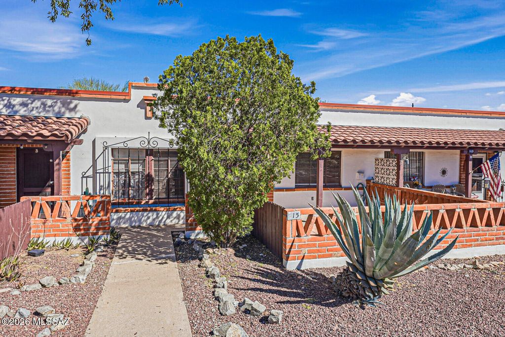 515 S La Canada Dr Unit C, Green Valley, AZ 85614