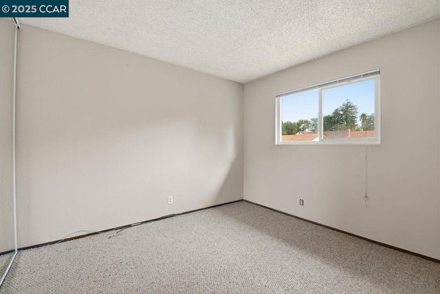 1135 Corrie Ln, Walnut Creek, CA 94597