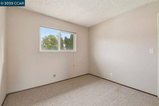 1135 Corrie Ln, Walnut Creek, CA 94597