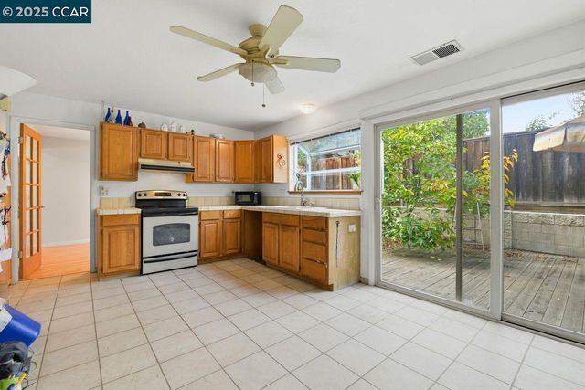 1135 Corrie Ln, Walnut Creek, CA 94597