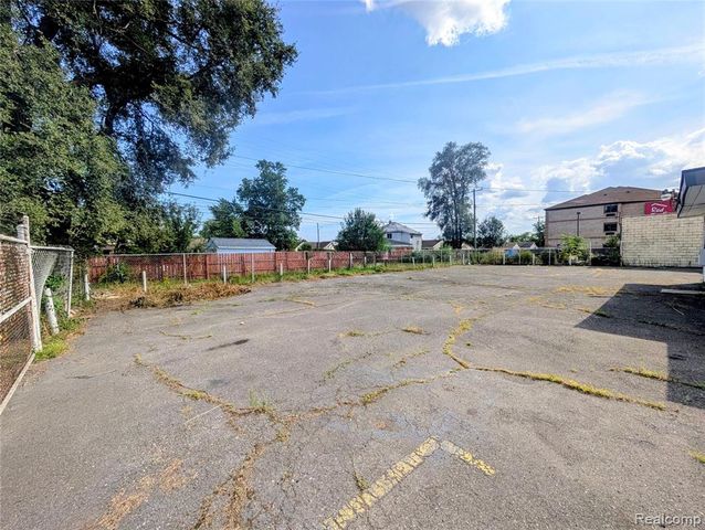 17564 Dix Road, Melvindale, MI 48122
