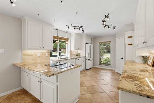 2150 Strathmore Drive, Highland Village, TX 75077