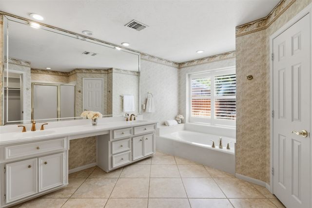 2150 Strathmore Drive, Highland Village, TX 75077