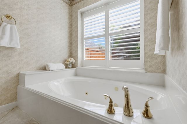 2150 Strathmore Drive, Highland Village, TX 75077