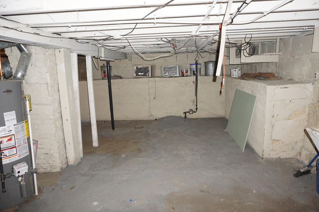 1020 E Cleveland Avenue, Hobart, IN 46342