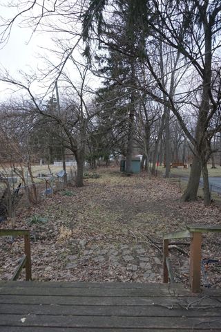 1020 E Cleveland Avenue, Hobart, IN 46342