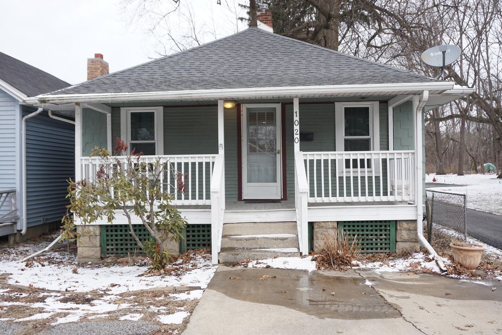 1020 E Cleveland Avenue, Hobart, IN 46342