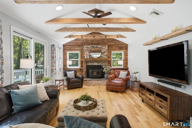 45 Barberry Drive, Burlington, CT 06013