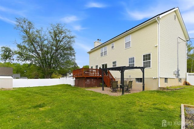 374 mounts mills Road, Monroe, NJ 08831