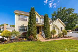 374 mounts mills Road, Monroe, NJ 08831