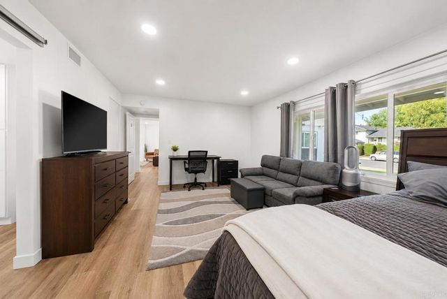 5300 Tufts Street, La Mesa, CA 91942