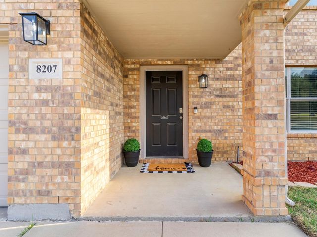 8207 Wesson Road, Arlington, TX 76002