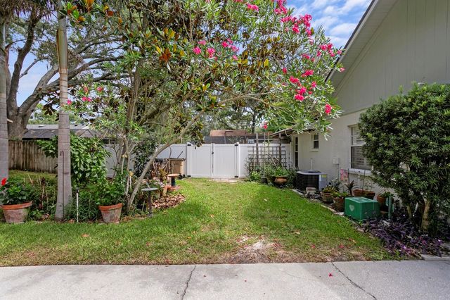 6314 E 112TH AVENUE, Tampa, FL 33617