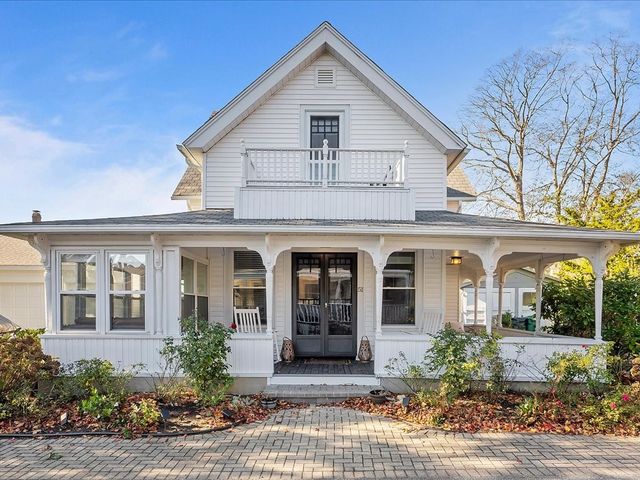 51 Ninth Avenue, Warwick, RI 02886