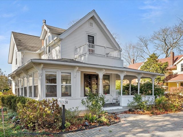 51 Ninth Avenue, Warwick, RI 02886
