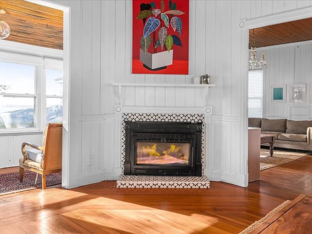 51 Ninth Avenue, Warwick, RI 02886