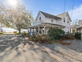 51 Ninth Avenue, Warwick, RI 02886