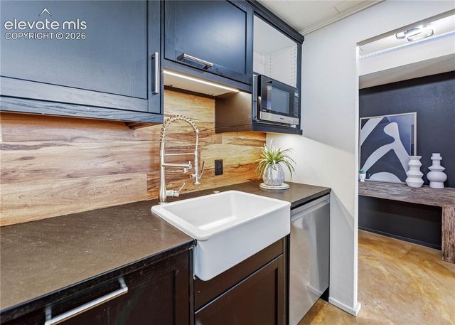 411 Lakewood Circle C706, Colorado Springs, CO 80910