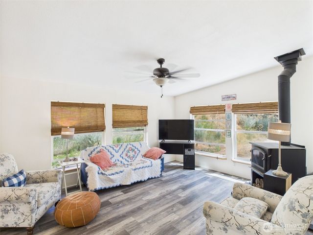 241 Wolf Fork Road, Dayton, WA 99328