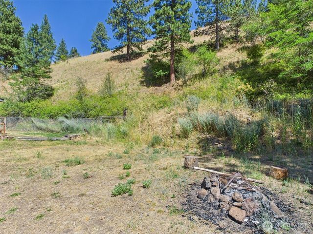 241 Wolf Fork Road, Dayton, WA 99328