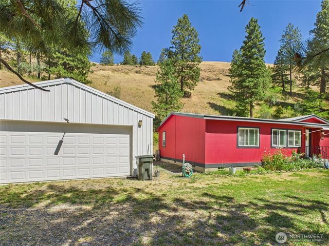 241 Wolf Fork Road, Dayton, WA 99328
