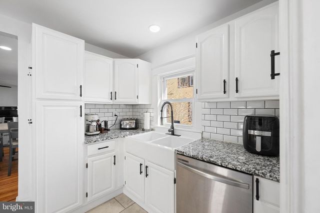 116 W MARSHALL RD, Lansdowne, PA 19050