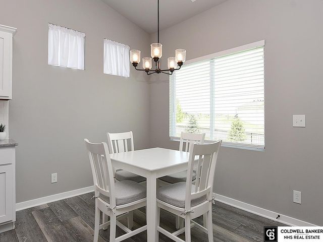 10560 Port Royal Drive, Papillion, NE 68046