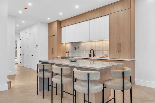 123-125 Waban St 125, Newton, MA 02458