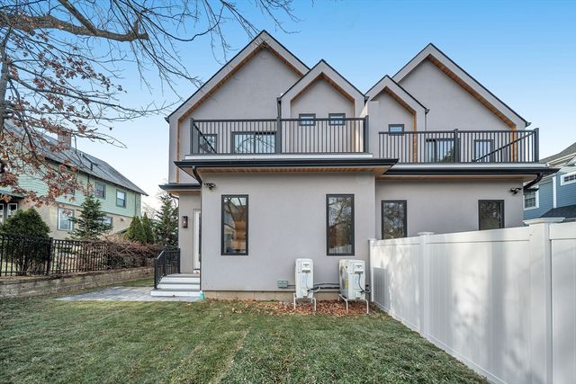 123-125 Waban St 125, Newton, MA 02458