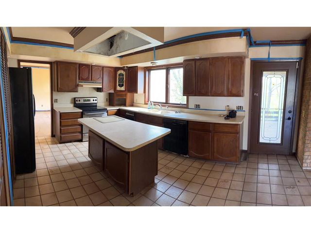 5505 Matterhorn Drive NE, Fridley, MN 55432