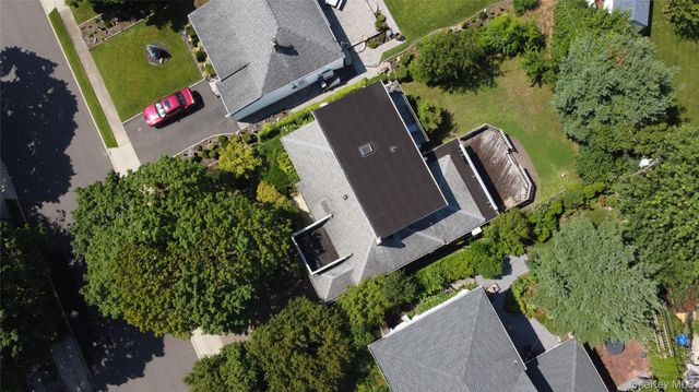 24 Cornell Drive, Great Neck, NY 11020