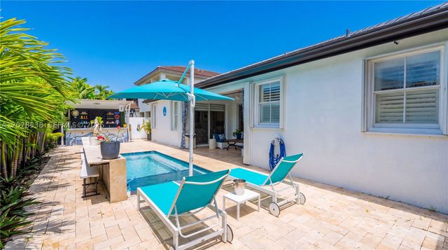 14918 SW 10th St, Miami, FL 33194