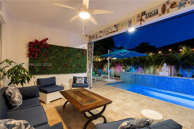 14918 SW 10th St, Miami, FL 33194