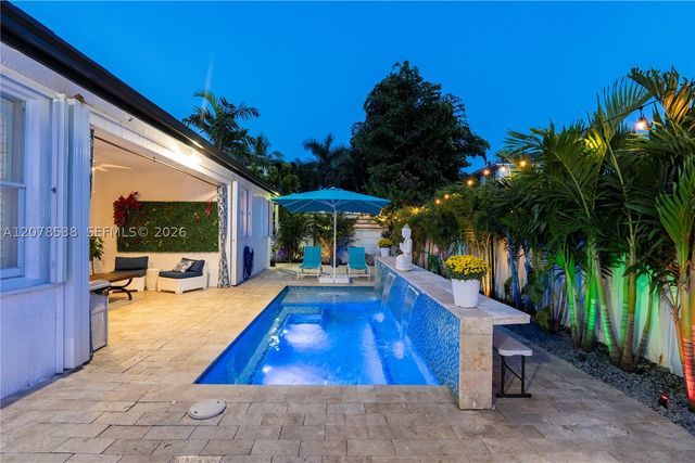 14918 SW 10th St, Miami, FL 33194