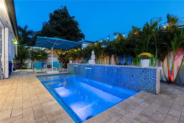 14918 SW 10th St, Miami, FL 33194