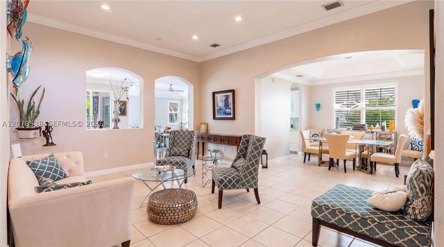 14918 SW 10th St, Miami, FL 33194